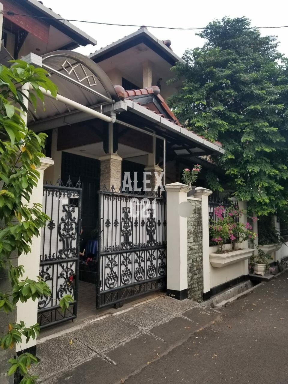 Dijual Rumah 2 Lantai Komplek Pondok Kopi, Duren Sawit, Jakarta
