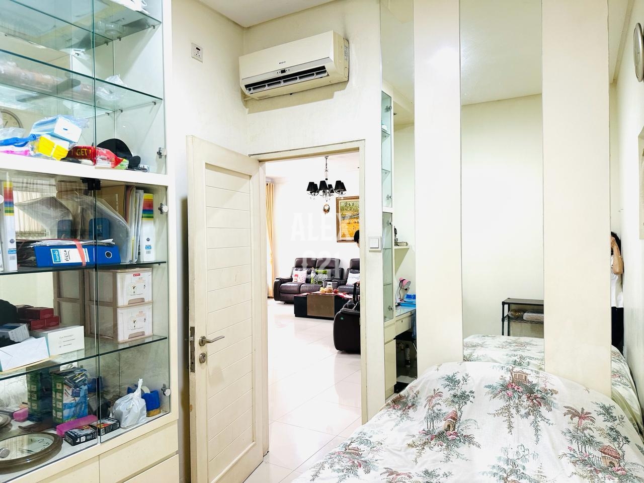 Dijual Rumah diPuri Mansion,kosambi, cengkareng jakarta barat