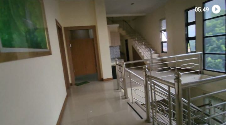 Dijual Cepat Gudang dan Kantor di Jln. Tole Iskandar, Depok