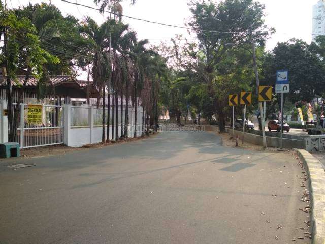 Dijual Rumah di Jl. Permata Hijau Raya, Jakarta Selatan