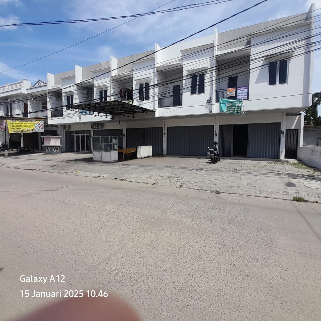 Disewa ruko dengan area bebas banjir di jalan Dahlia Indah Raya