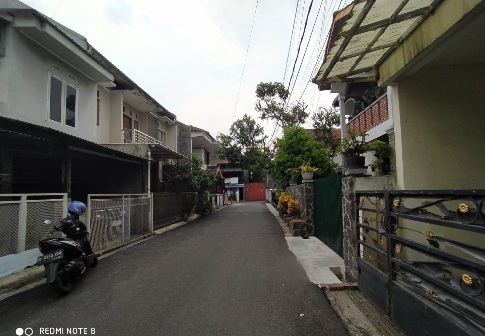 Rumah 500 jutaan akses jalan lebar di Perumahan Riungbandung