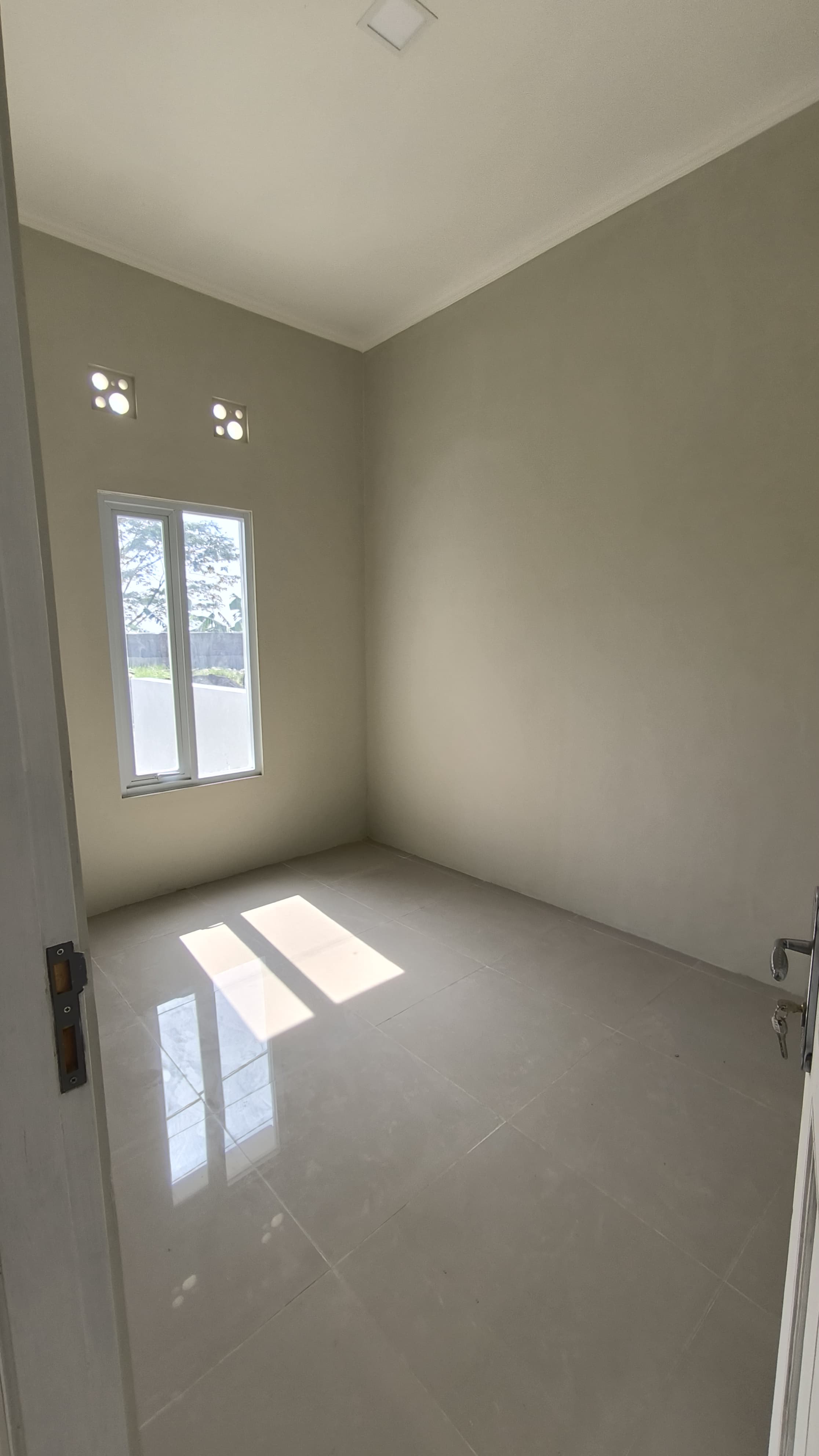 400 Jutaan rumah di Cluster Cileunyi - bisa KPR DP 0 % - 1 UNIT