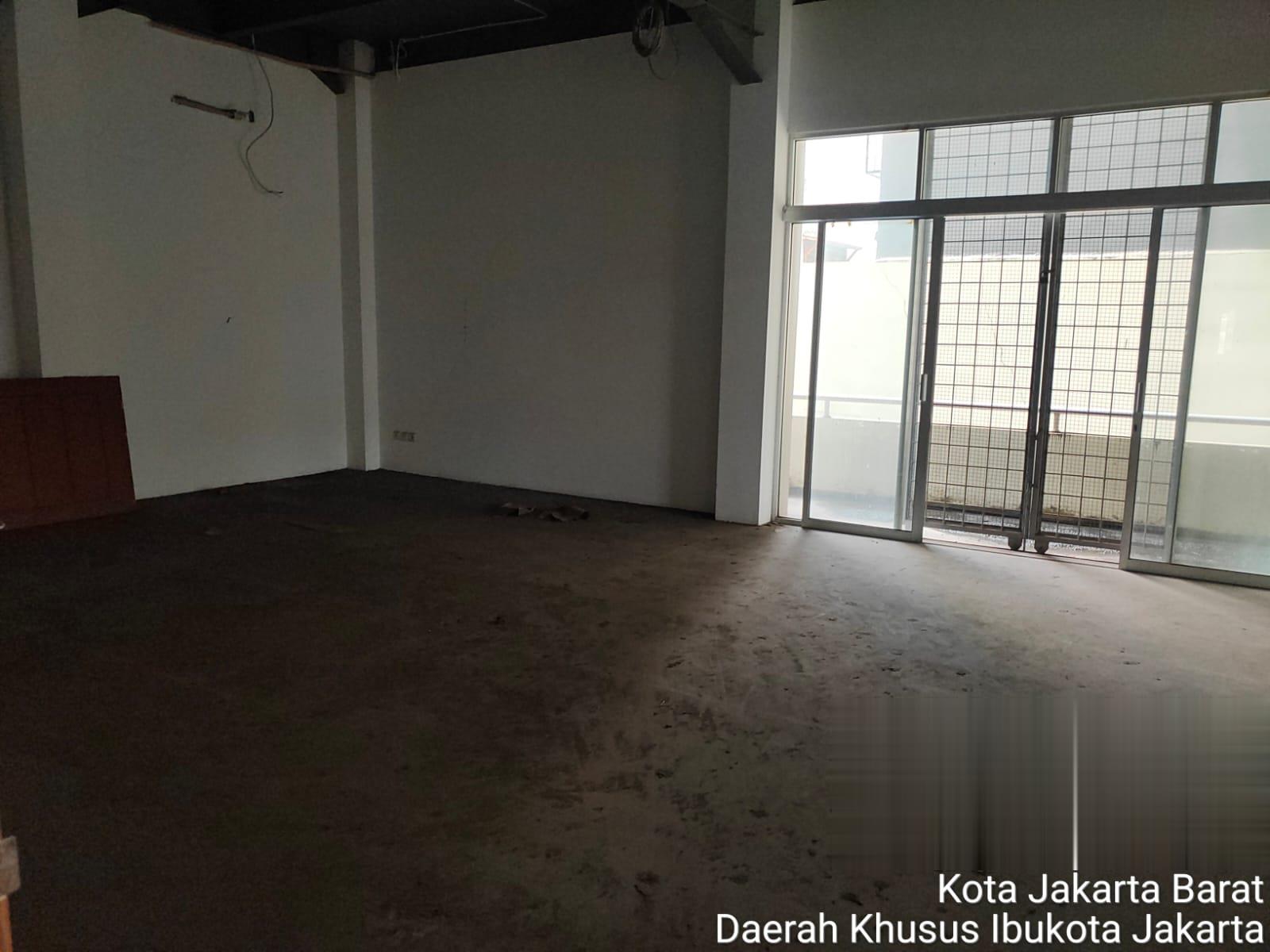 Dijual rumah x gudang di jl.Kemenangan, Glodok, Taman Sari