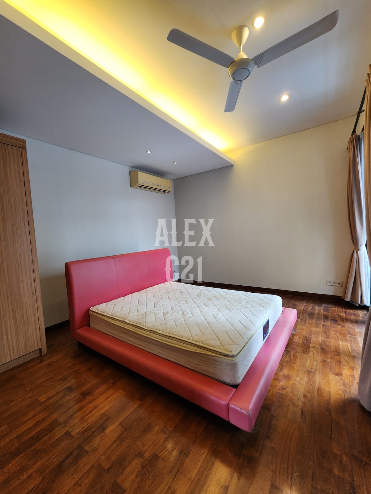 Dijual Rumah di  Ampera, Cilandak Timur, Jakarta Selatan