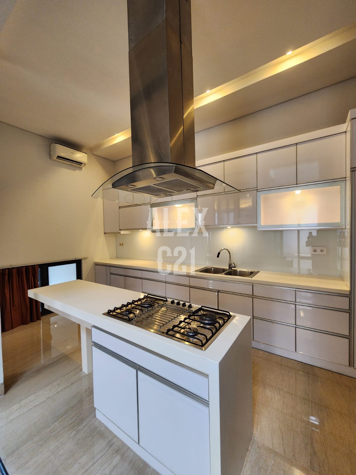 Dijual Rumah di  Ampera, Cilandak Timur, Jakarta Selatan