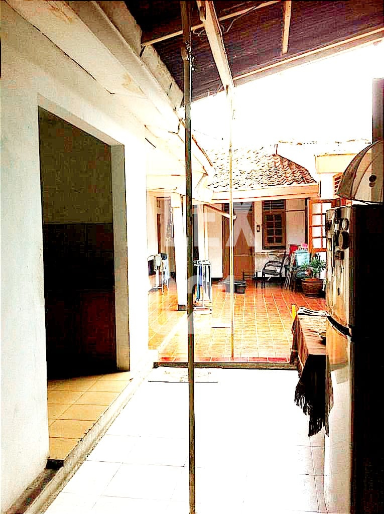 Dijual Cepat B U Rumah vintage, Senen, Jakarta Pusat