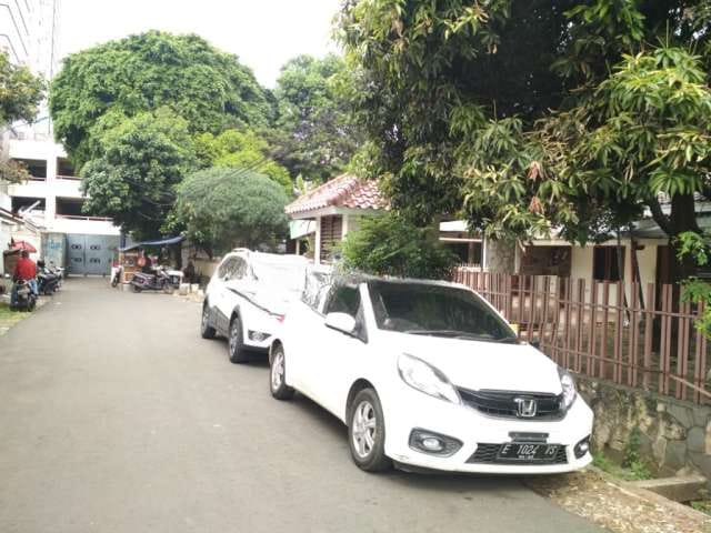 Dijual Rumah Tua di Jl. S. Parman, Jakarta Barat