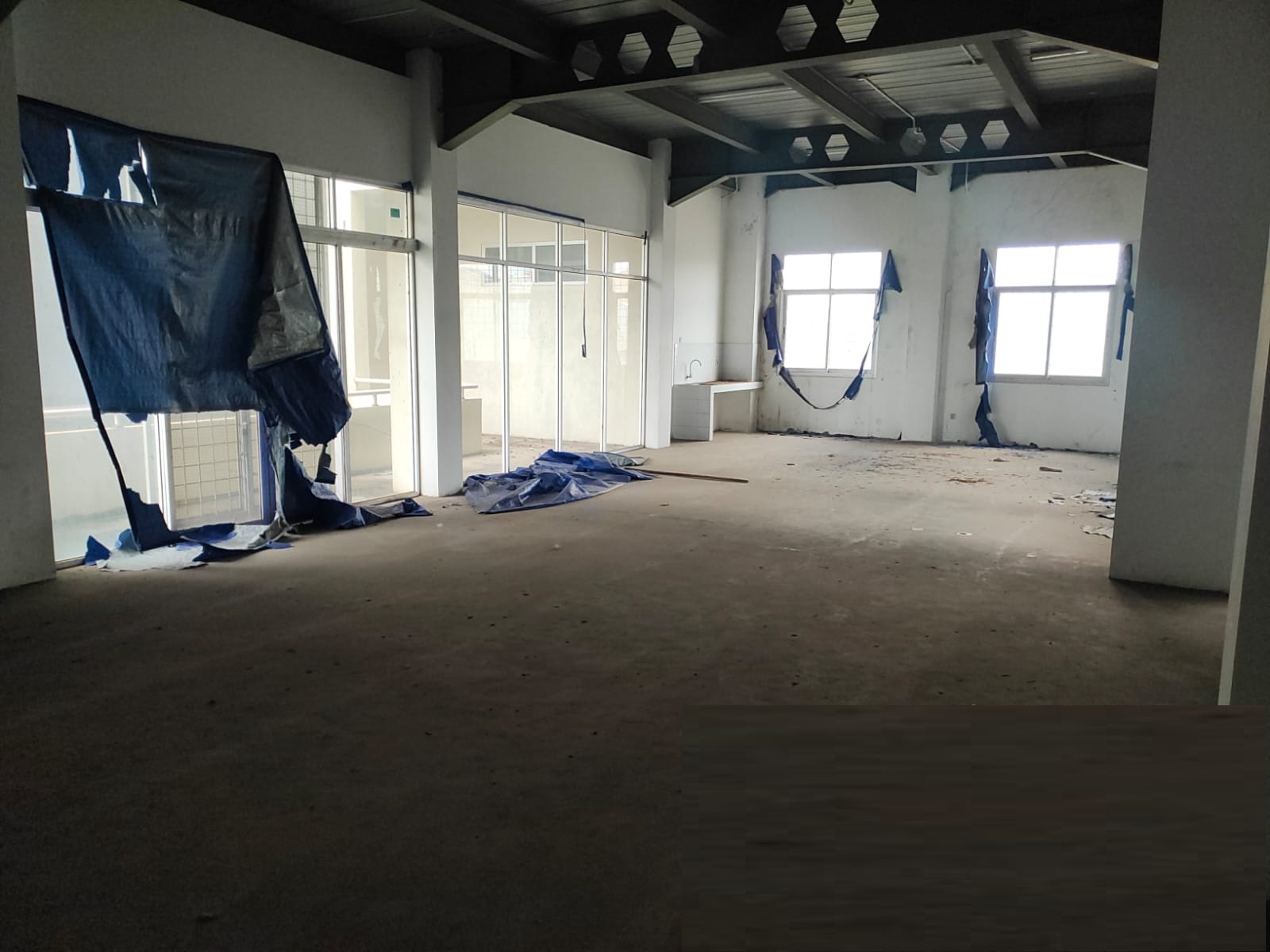 Dijual rumah x gudang di jl.Kemenangan, Glodok, Taman Sari