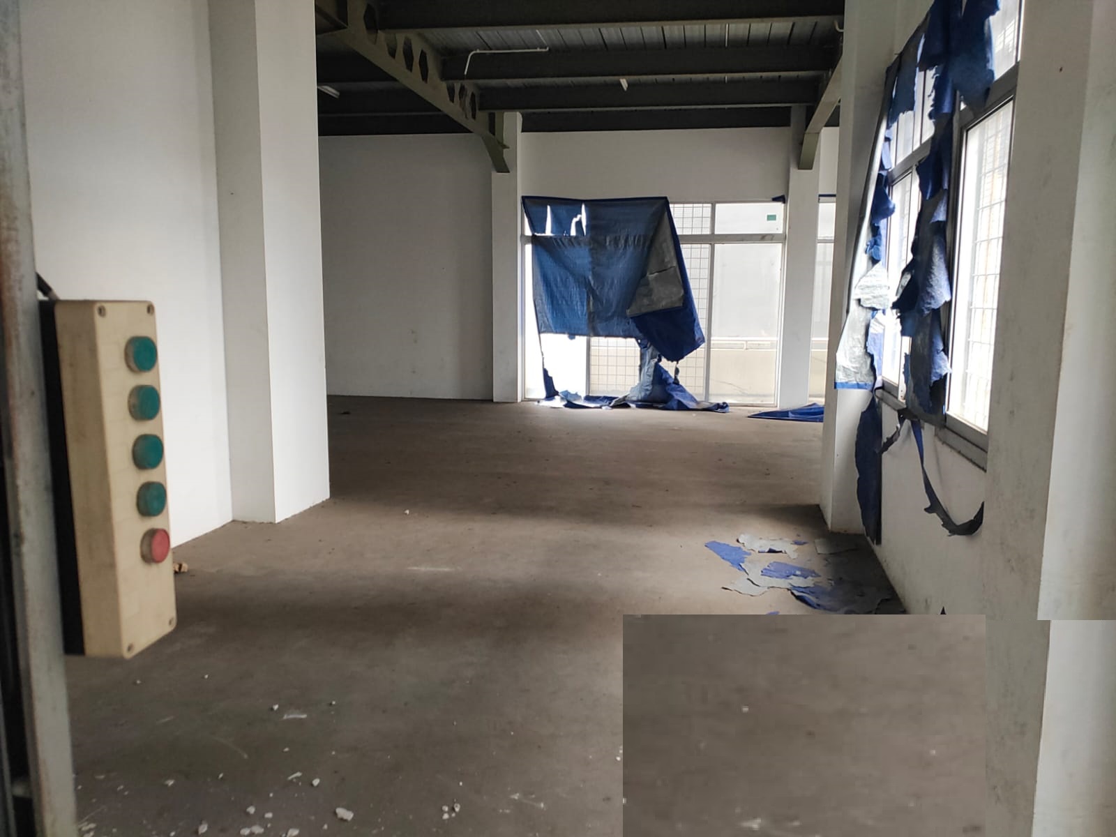 Dijual rumah x gudang di jl.Kemenangan, Glodok, Taman Sari