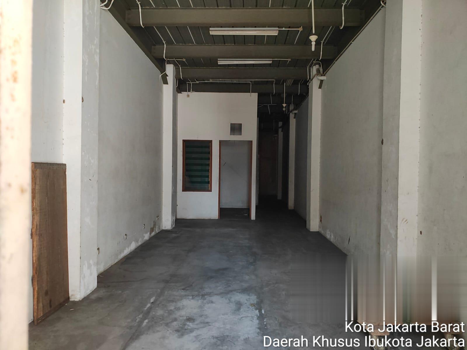 Dijual rumah x gudang di jl.Kemenangan, Glodok, Taman Sari