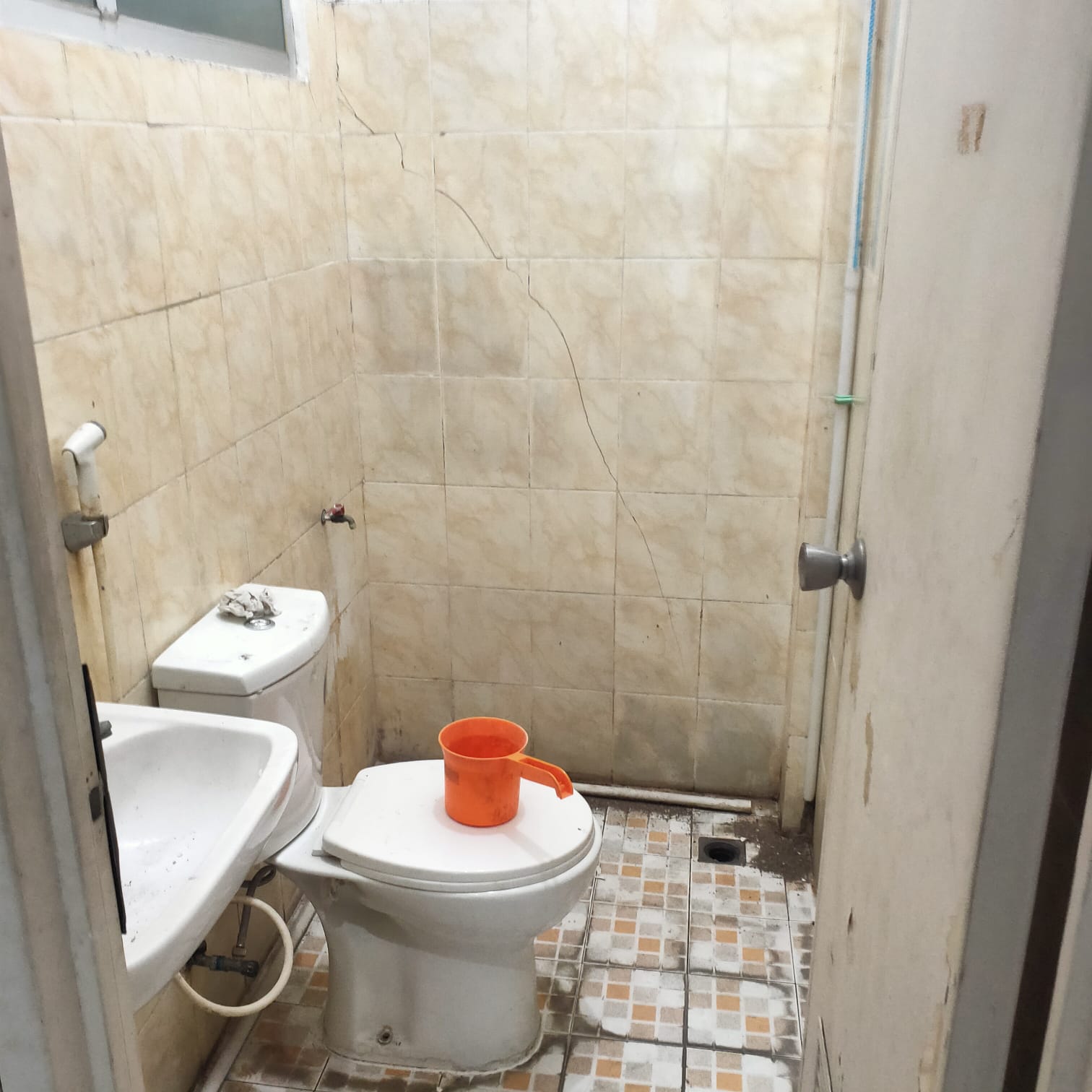 Disewakan office space di Ketapang Business Centre, Krukut