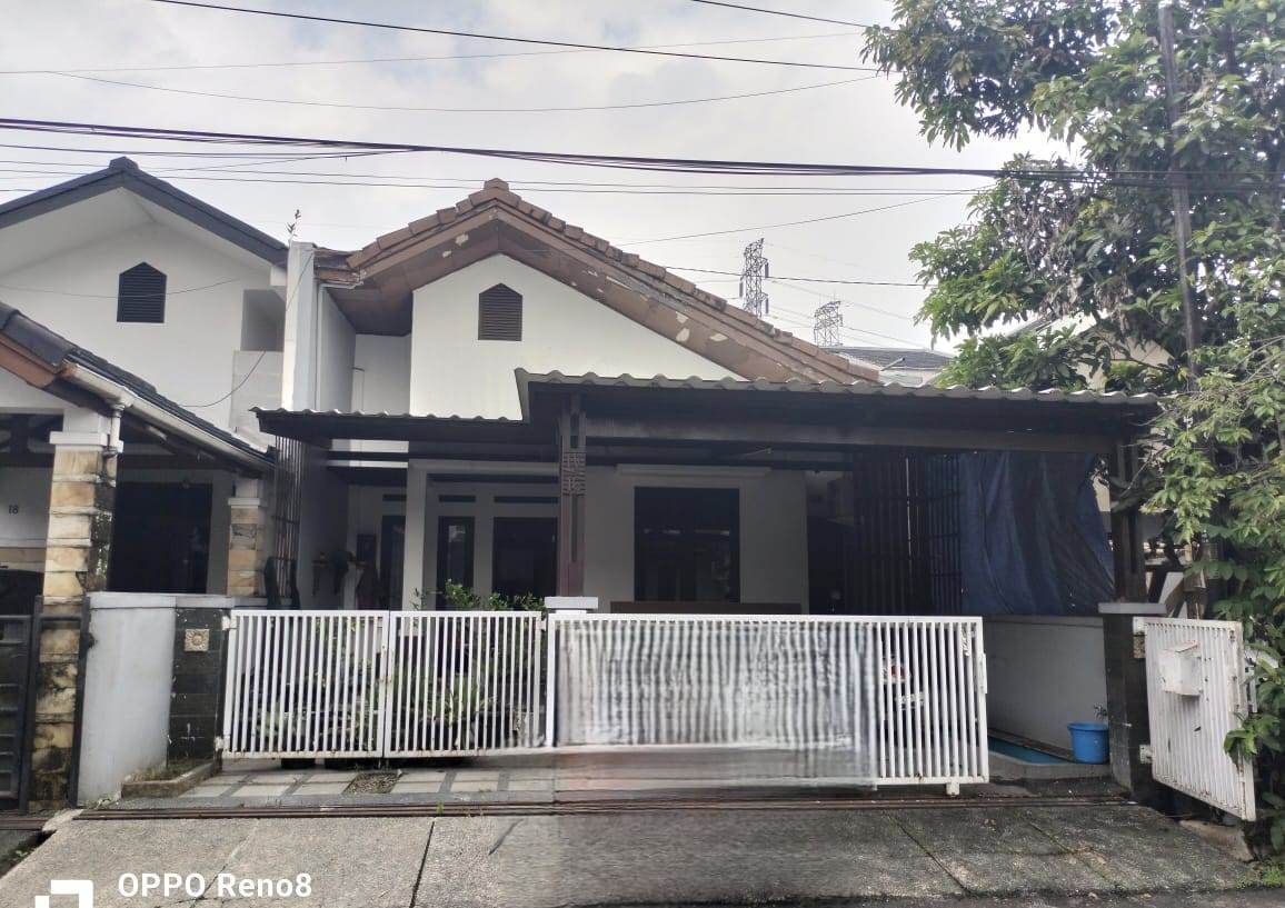 Rumah nyaman terawat siap huni di Arcamanik Endah Kota Bandung