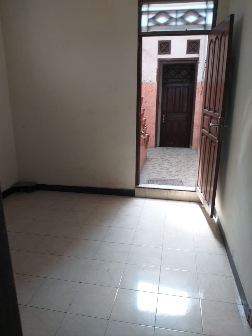 Dijual 4 ruko gandeng hook di M kahfi, Ciganjur, Jagakarsa