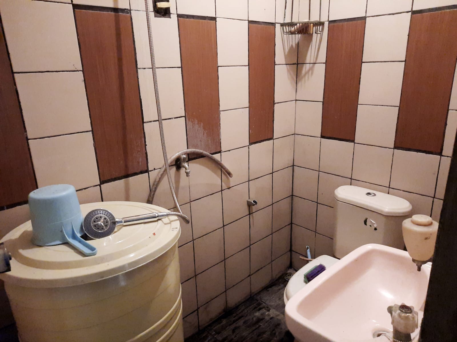 Dijual rumah kost di Tebet, Menteng Dalam, Jakarta Selatan