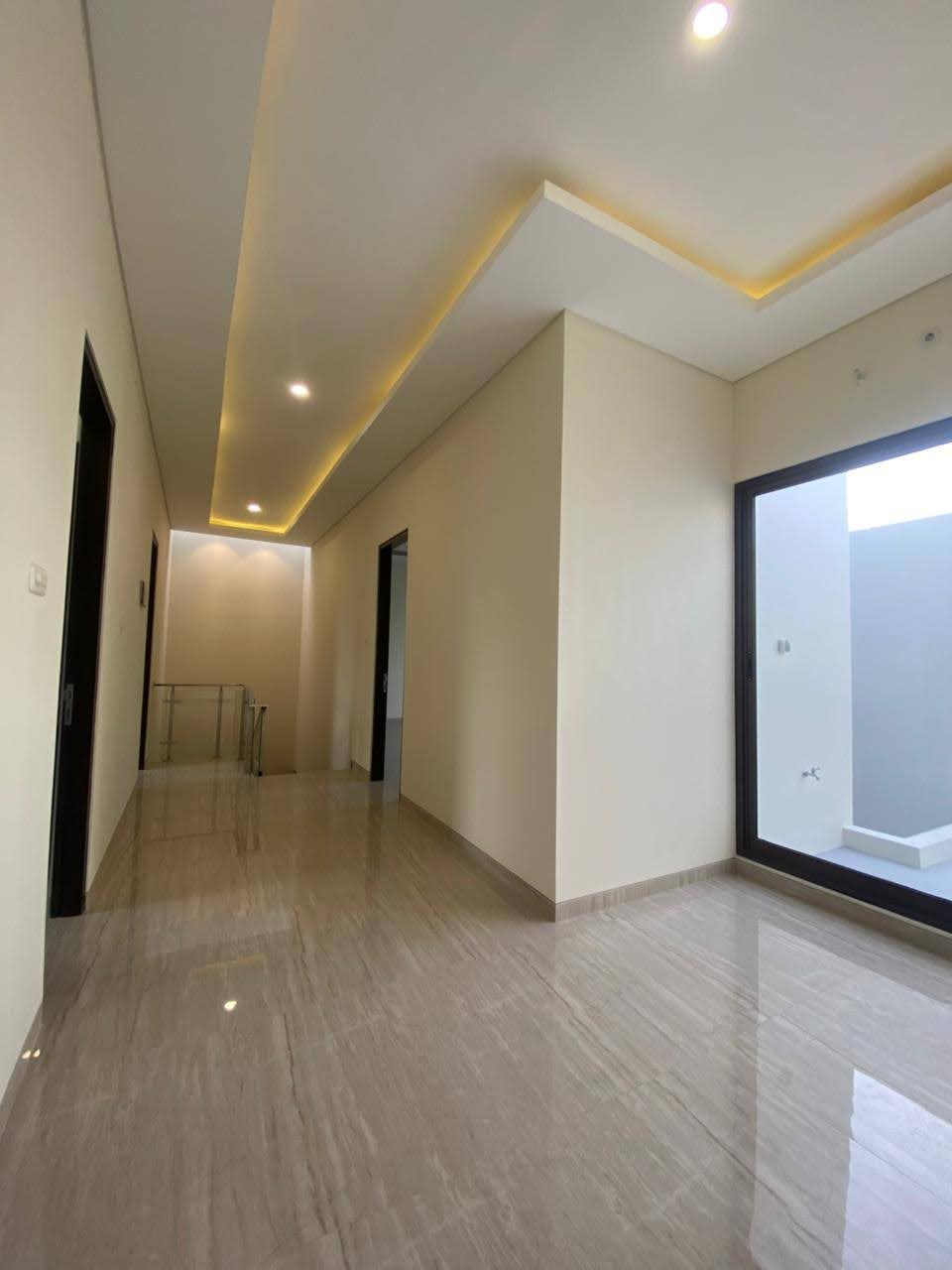 DIJUAL RUMAH INTERNATIONAL VILLAGE CITRALAND UTAMA