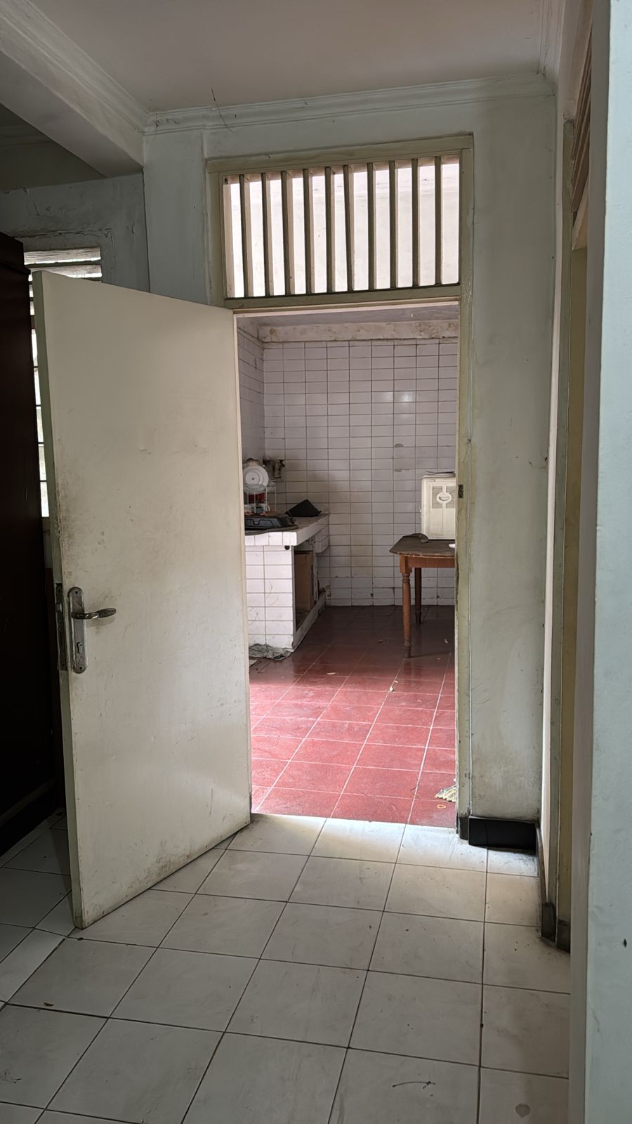 Dijual rumah strategis di Mampang Prapatan, Jakarta Selatan