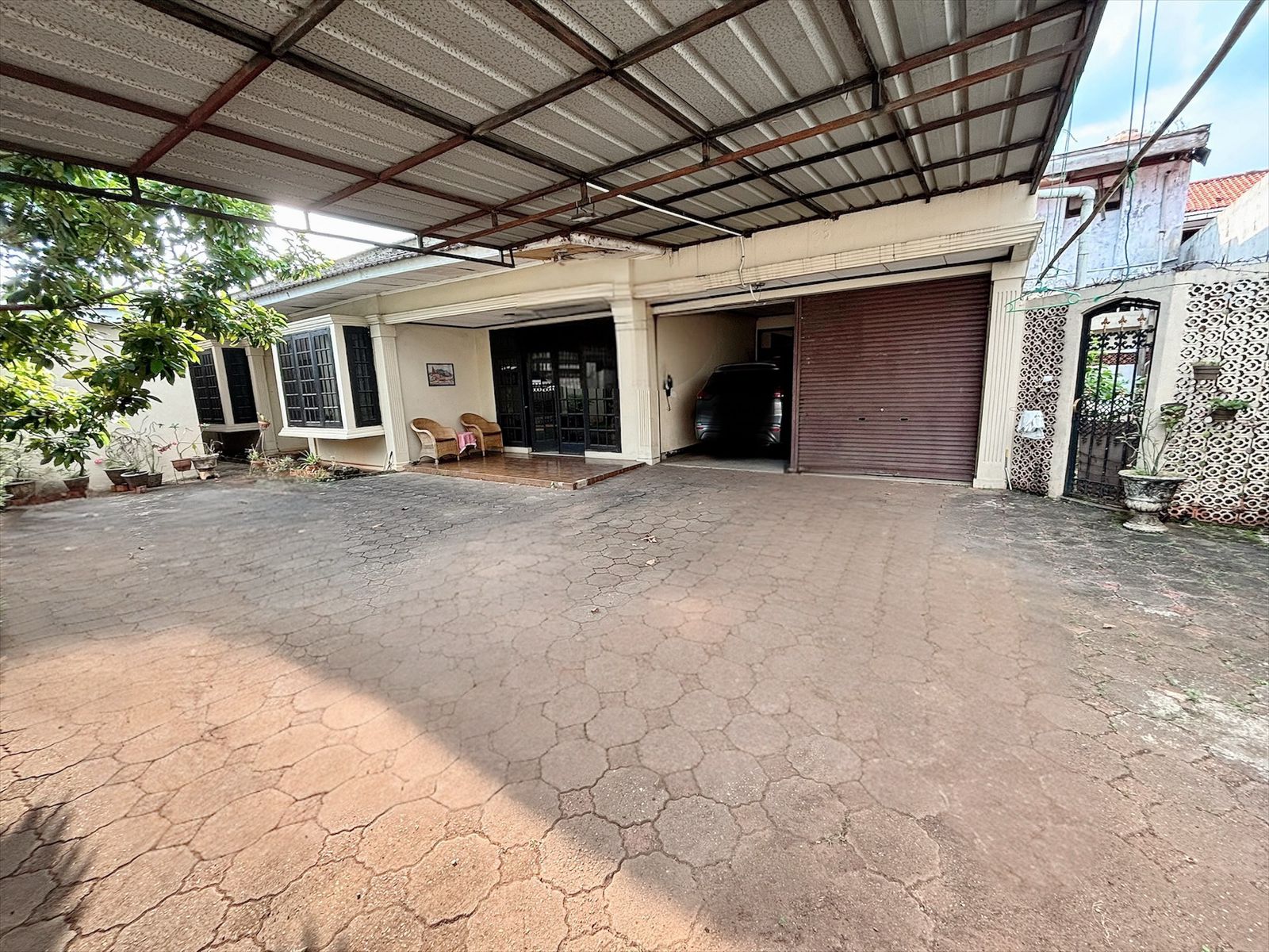Dijual rumah mewah Ulujami dekat Tol Lingkar Luar, Pesanggrahan