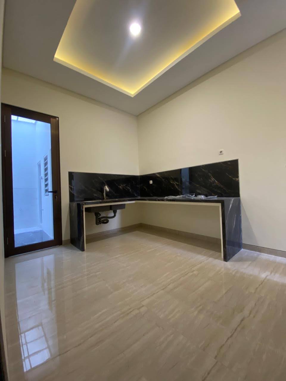 DIJUAL RUMAH INTERNATIONAL VILLAGE CITRALAND UTAMA