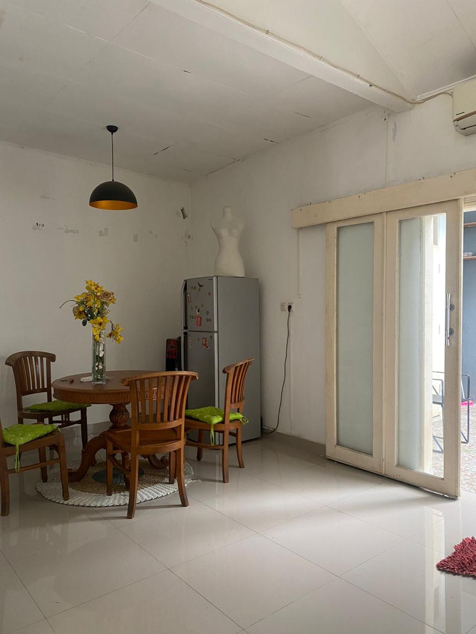 Dijual rumah komplek di Grand Galaxy, Jaka Setia, Bekasi Selatan