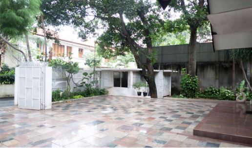 Dijual rumah mewah, Jl Benda-Kemang, Cilandak Timur Pasar Minggu