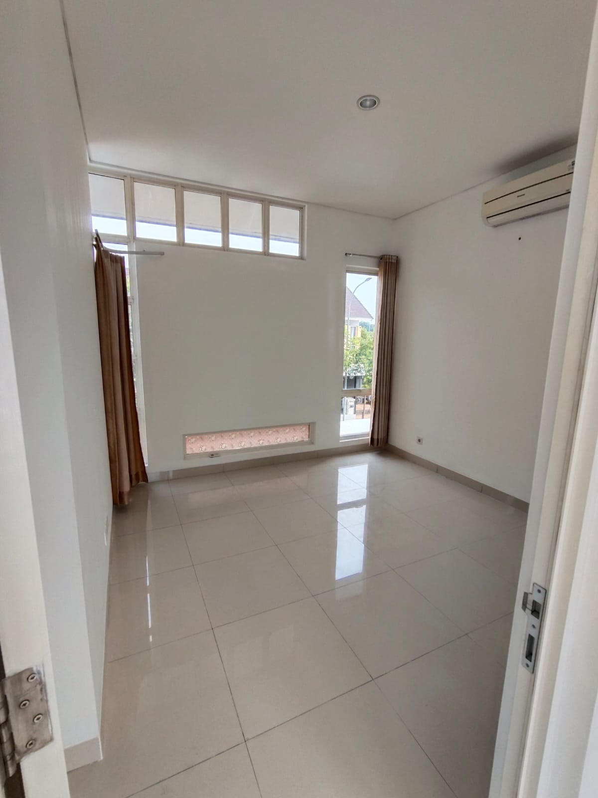 Dijual Rumah Siaphuni di Harapan Indah Cluster Neo Vasana