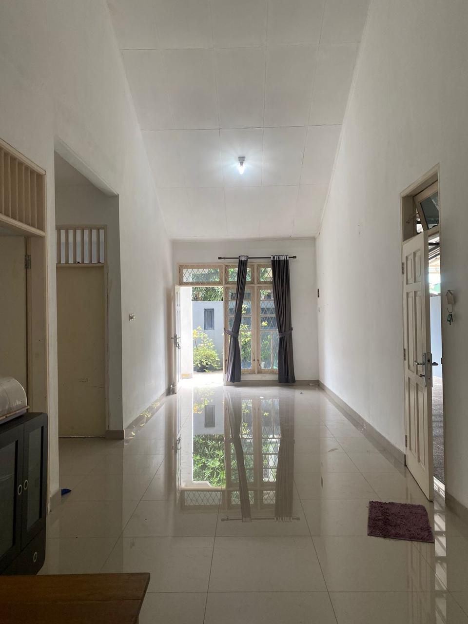 Dijual rumah komplek di Grand Galaxy, Jaka Setia, Bekasi Selatan