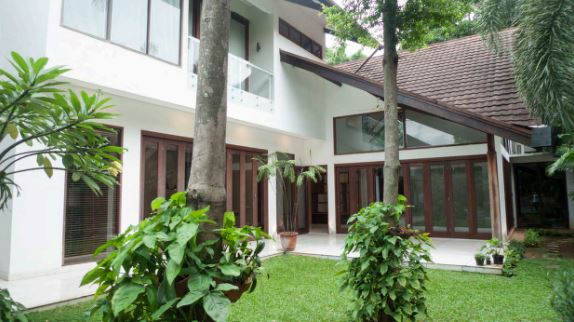 Dijual rumah mewah, Kemang, Cilandak Timur, Pasar Minggu