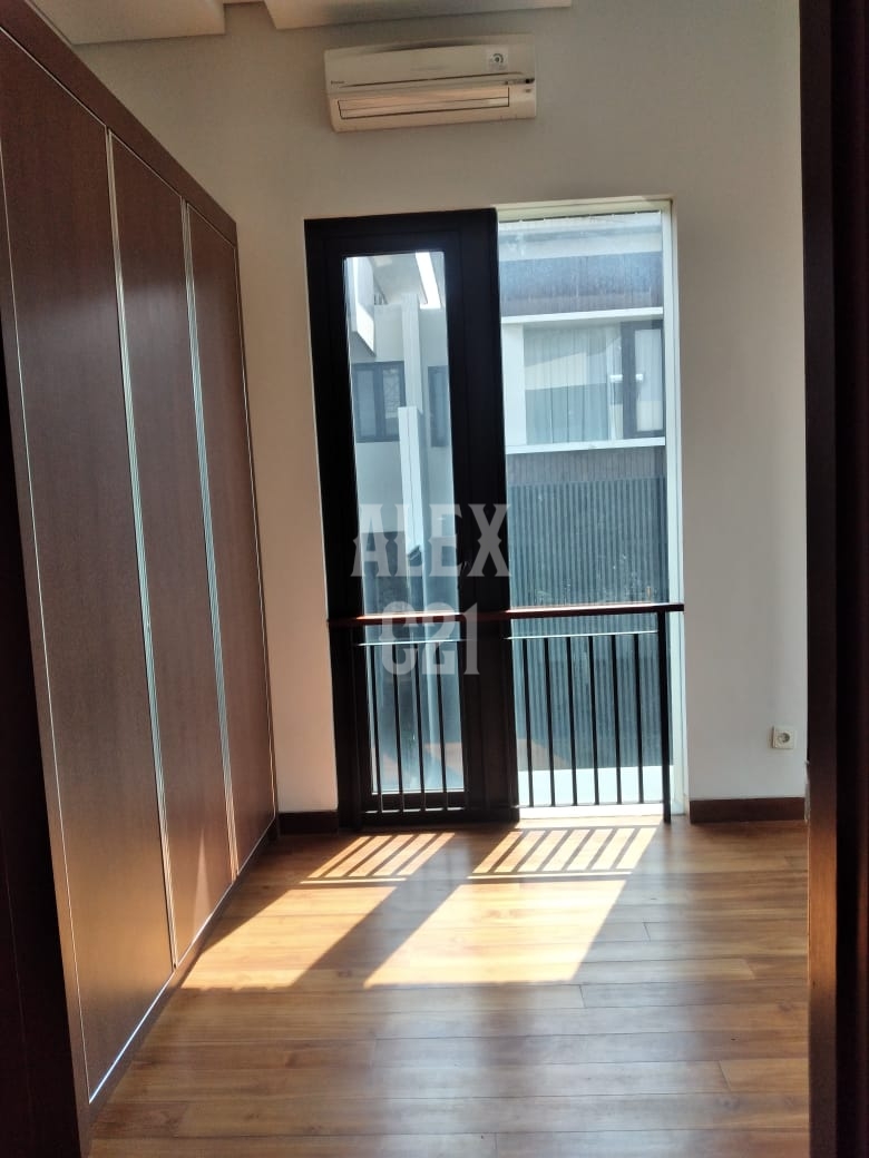Dijual Rumah Modern Minimalis dan Mewah Cilandak Jakarta Selatan