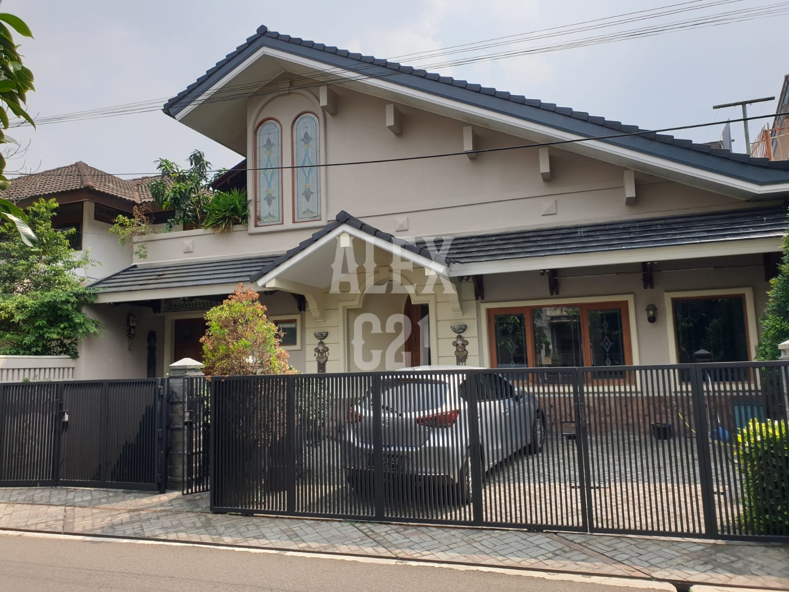 Dijual rumah di Pondok Indah, Kebayoran Lama, Jakarta Selatan