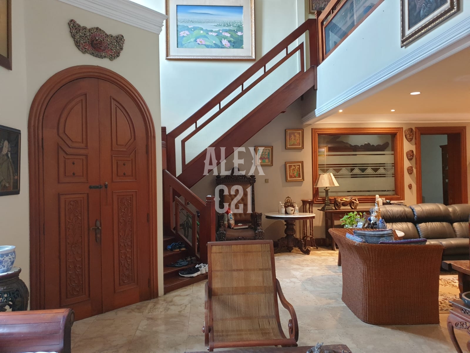 Dijual rumah di Pondok Indah, Kebayoran Lama, Jakarta Selatan