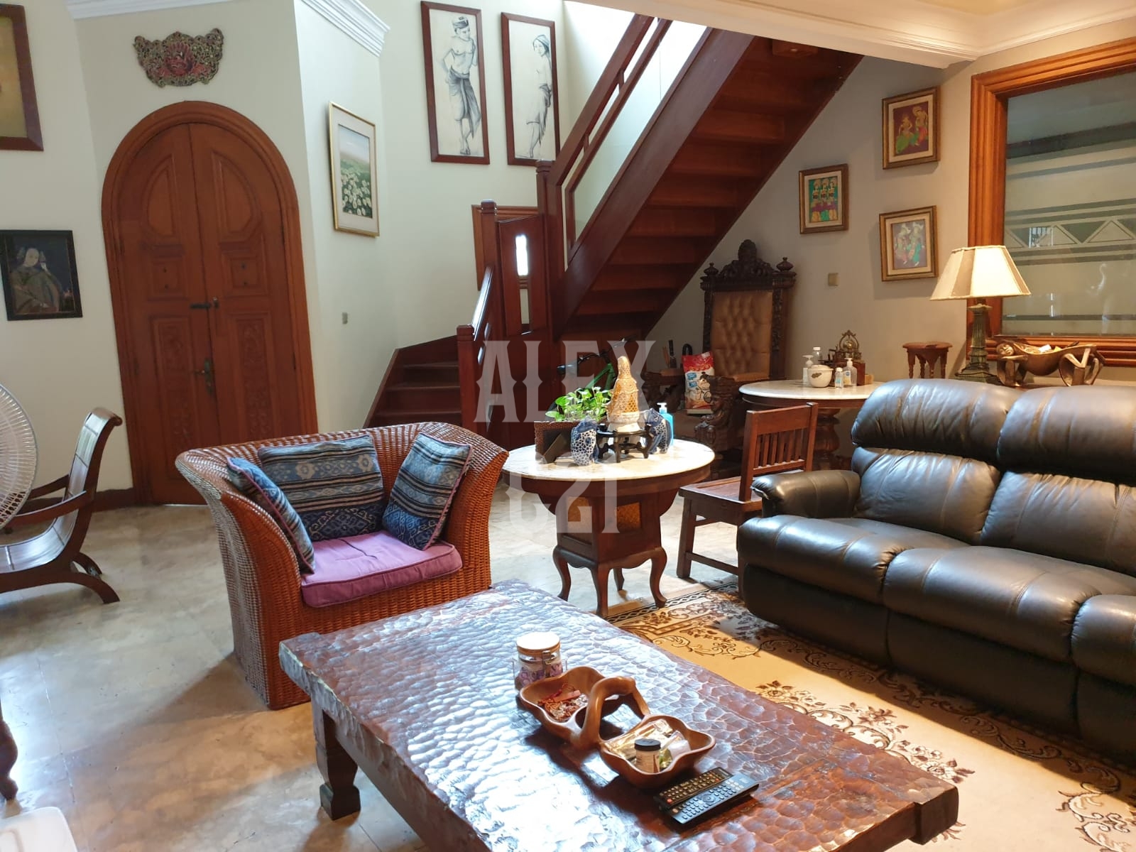 Dijual rumah di Pondok Indah, Kebayoran Lama, Jakarta Selatan