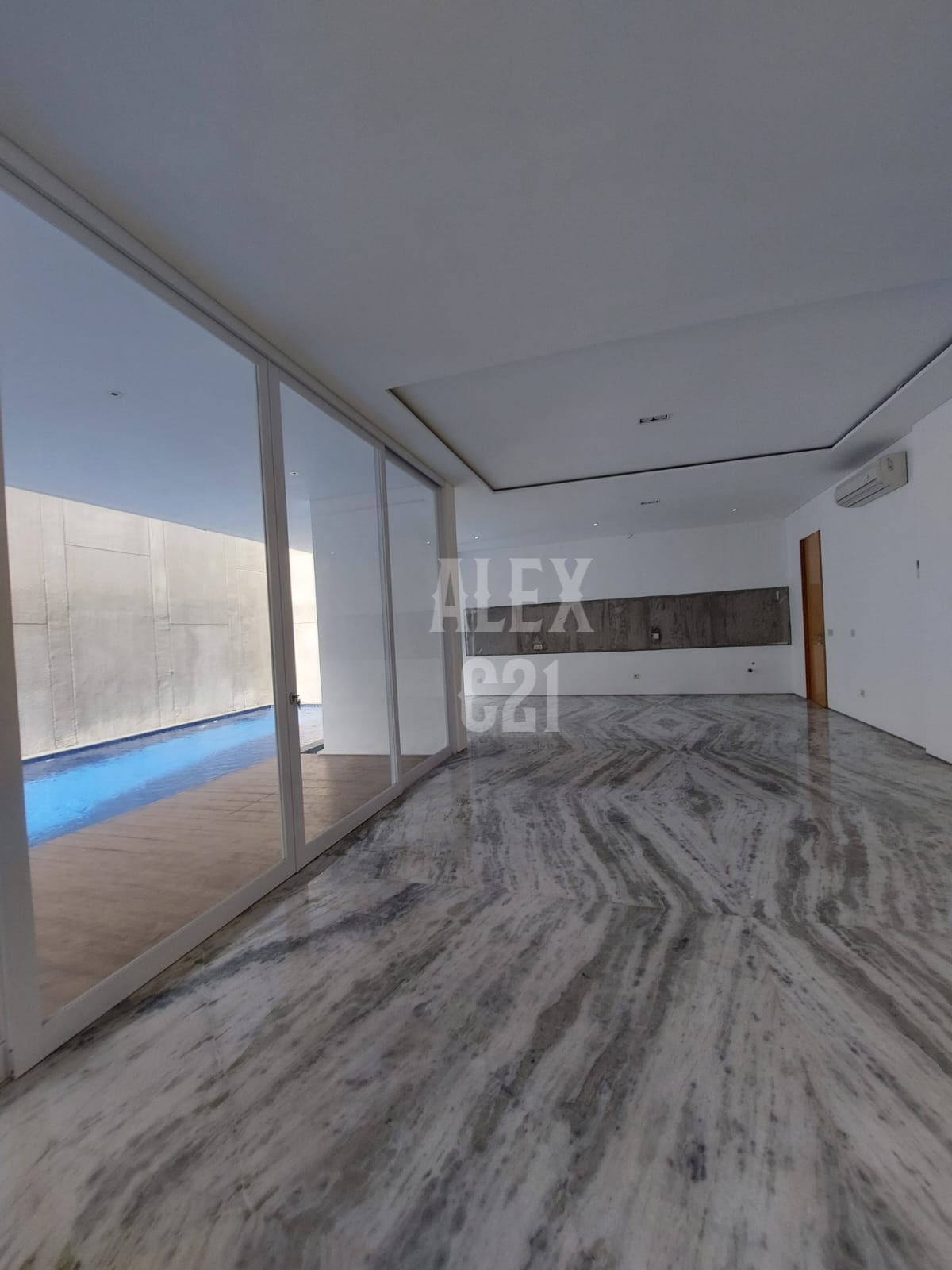 For SaleTown House Kemang, Mampang Prapatan, Jakarta Selatan