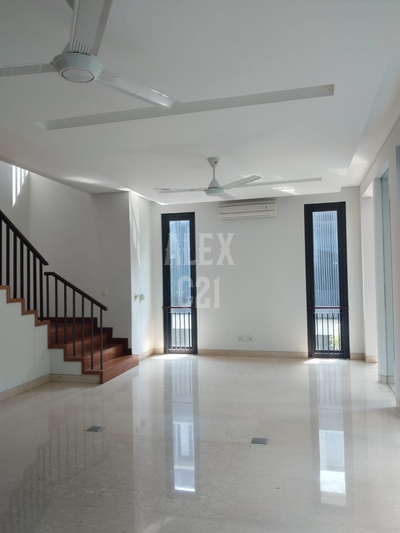 Dijual Rumah Modern Minimalis dan Mewah Cilandak Jakarta Selatan