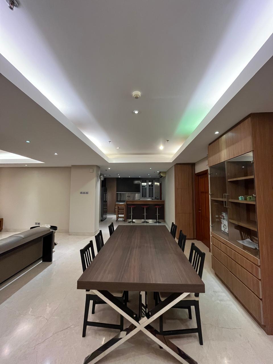 Sewa dan Jual Apartemen 3 bedrooms di 1 Cik Ditiro Apartemen