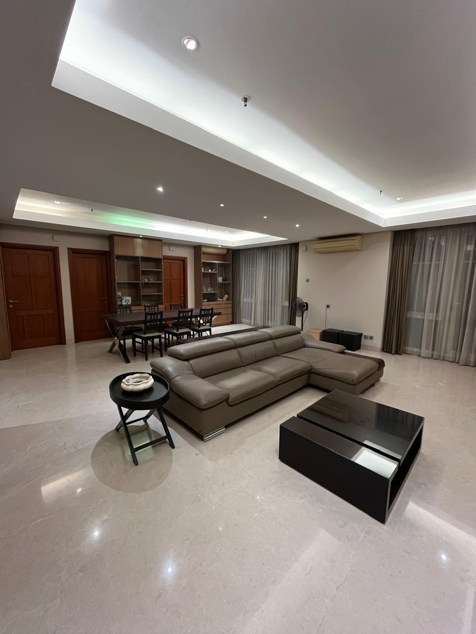 Sewa dan Jual Apartemen 3 bedrooms di 1 Cik Ditiro Apartemen