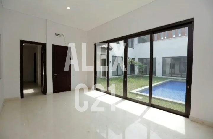 Dijual rumah mewah di Pejaten, Pasar Minggu, Jakarta Selatan