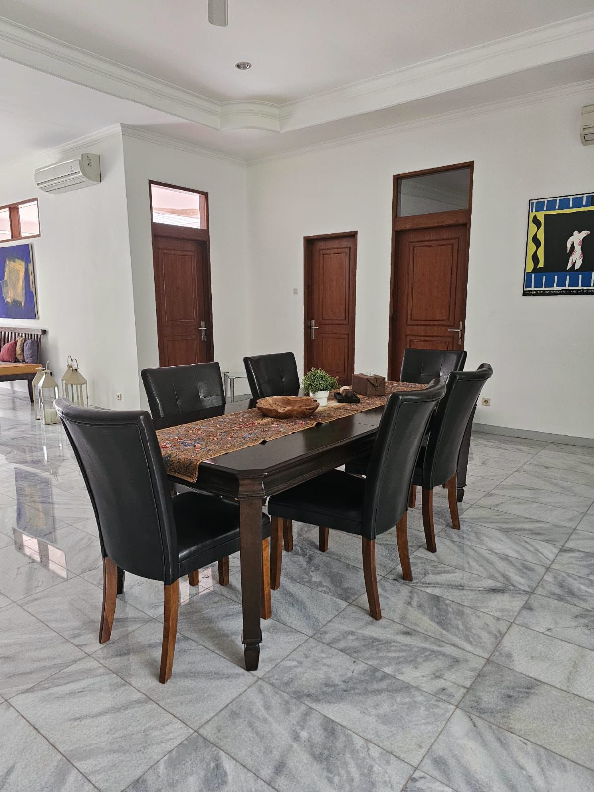 Sewa rumah mewah dalam Komplek di Pejaten Barat, Pasar Minggu