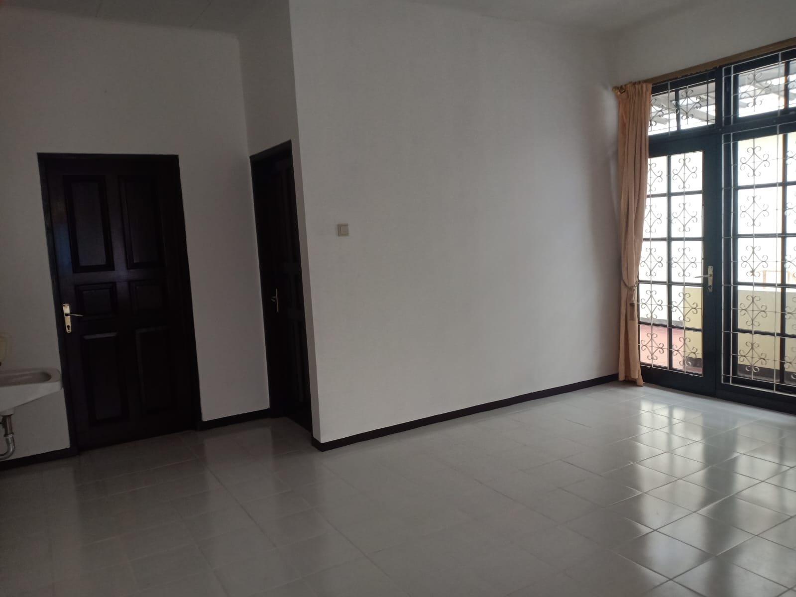 Jual Rumah cantik di Cipinang Indah, Pondok Bambu, Duren Sawit