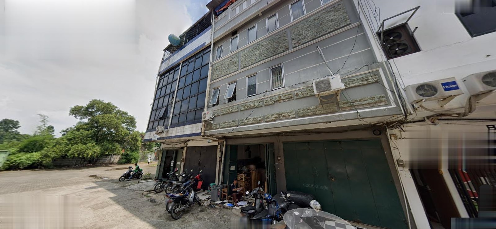 Jual ruko 2 unit gandeng connect di Peta Selatan di Kalideres