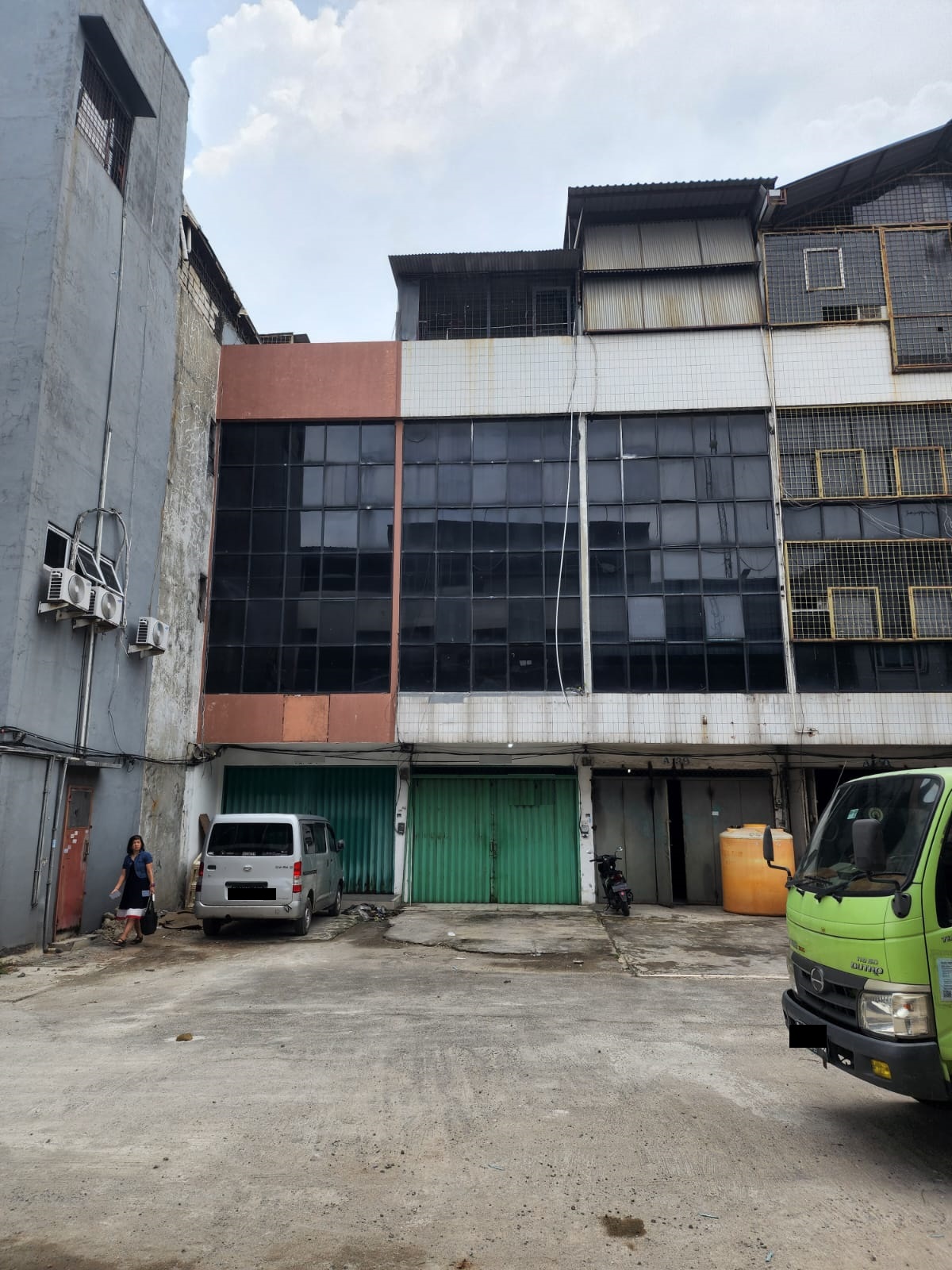 Dijual ruko di ruko di Peta Selatan di Kalideres, Jakarta Barat