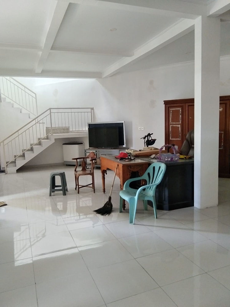 Ruko Dua Lantai Super Strategis di Jl. Arcamanik Endah Bandung