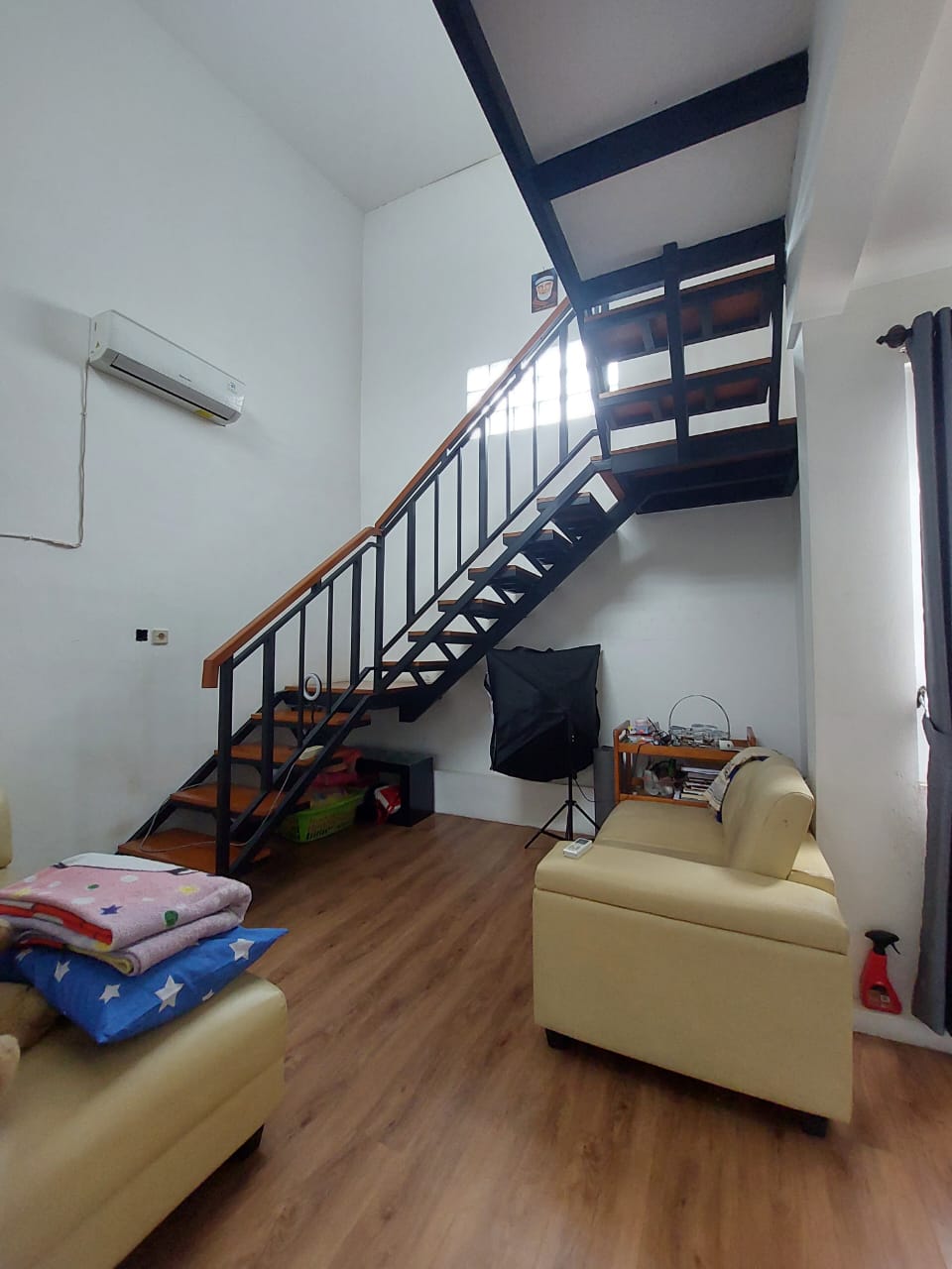 Rumah nyaman terawat strategis di Cluster Antapani Kota Bandung