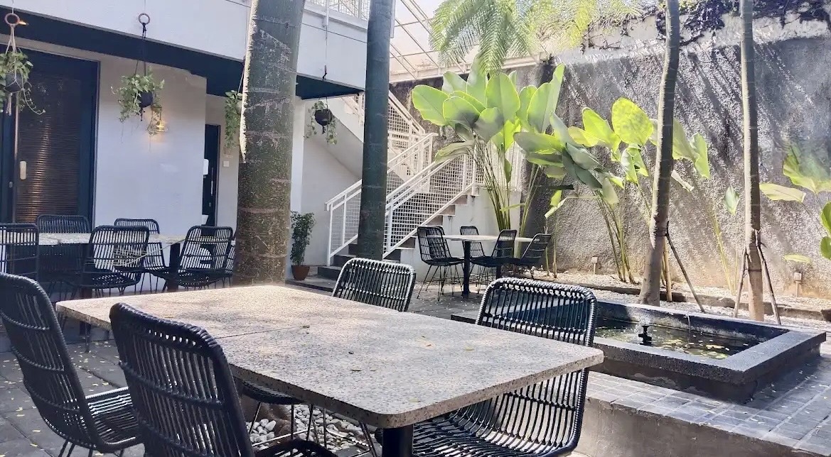 Rumah dijual di Jalan Opak Surabaya Pusat