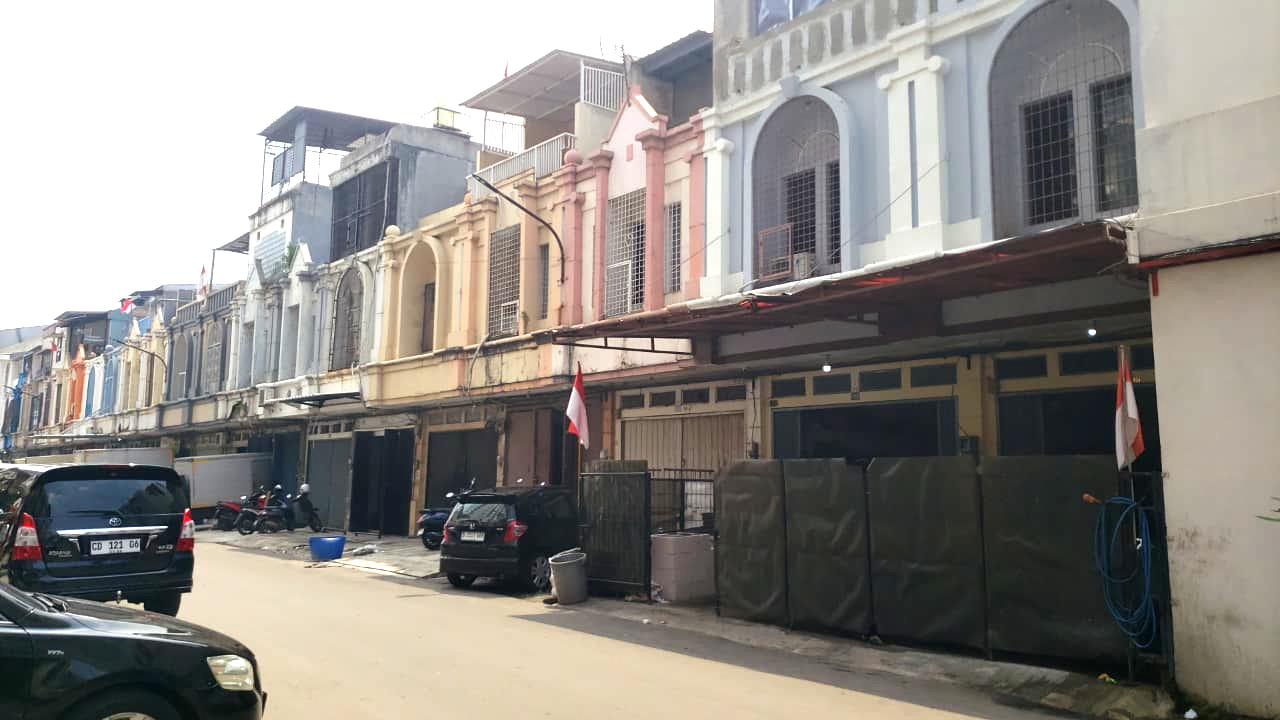 Dijual Cepat Ruko Gandeng di Taman Palem Lestari, Jakarta Barat
