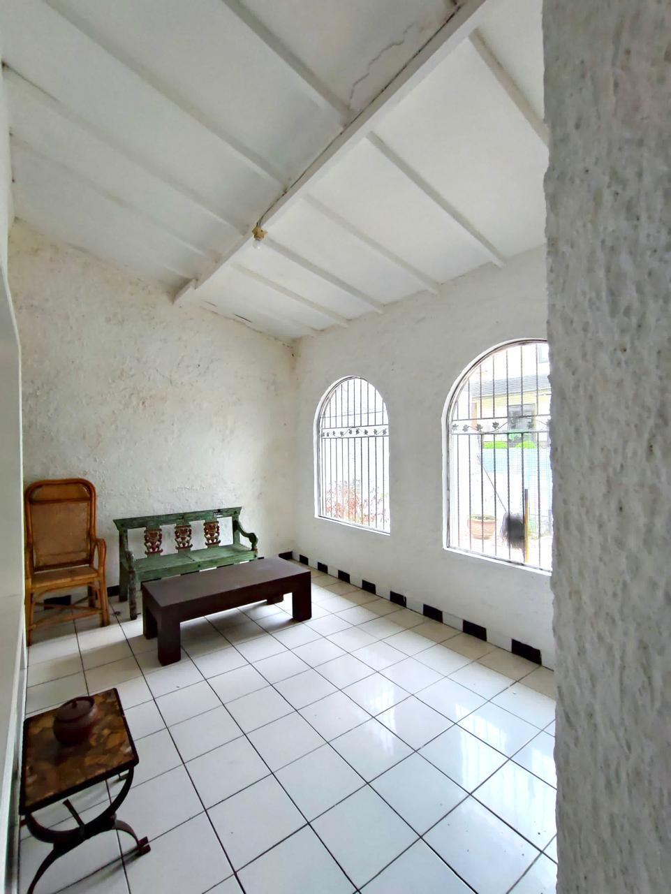 Rumah di lebak bulus dekat stasiun mrt