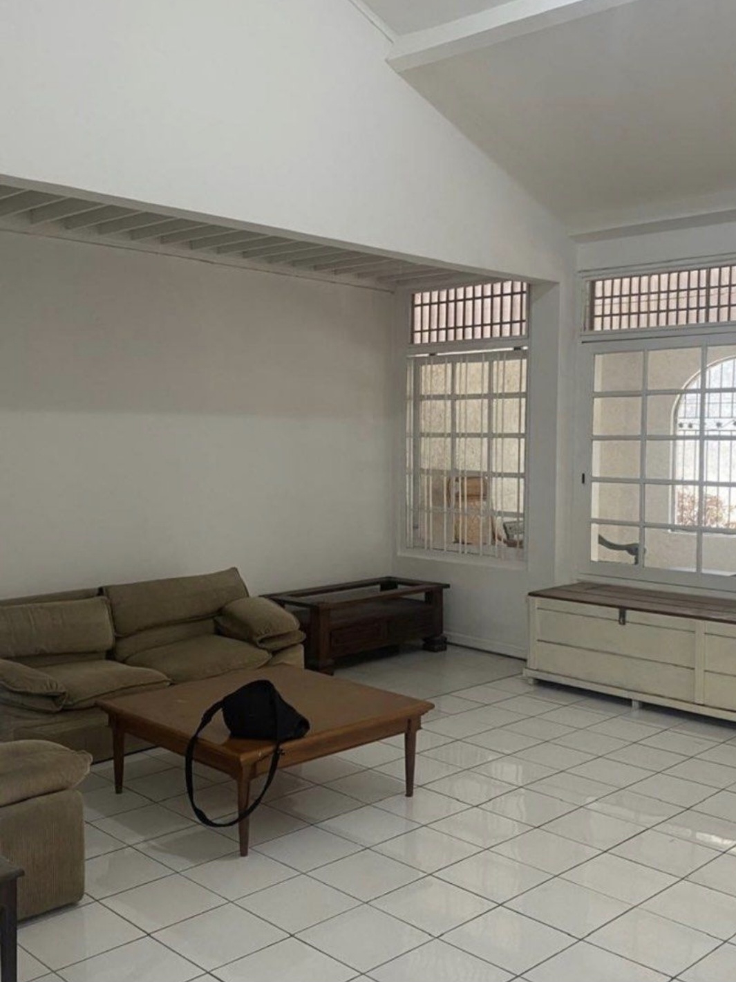 Rumah di lebak bulus dekat stasiun mrt