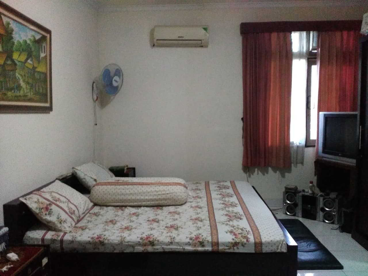 Dijual rumah siaphuni di Taman Modern Jakarta Timur