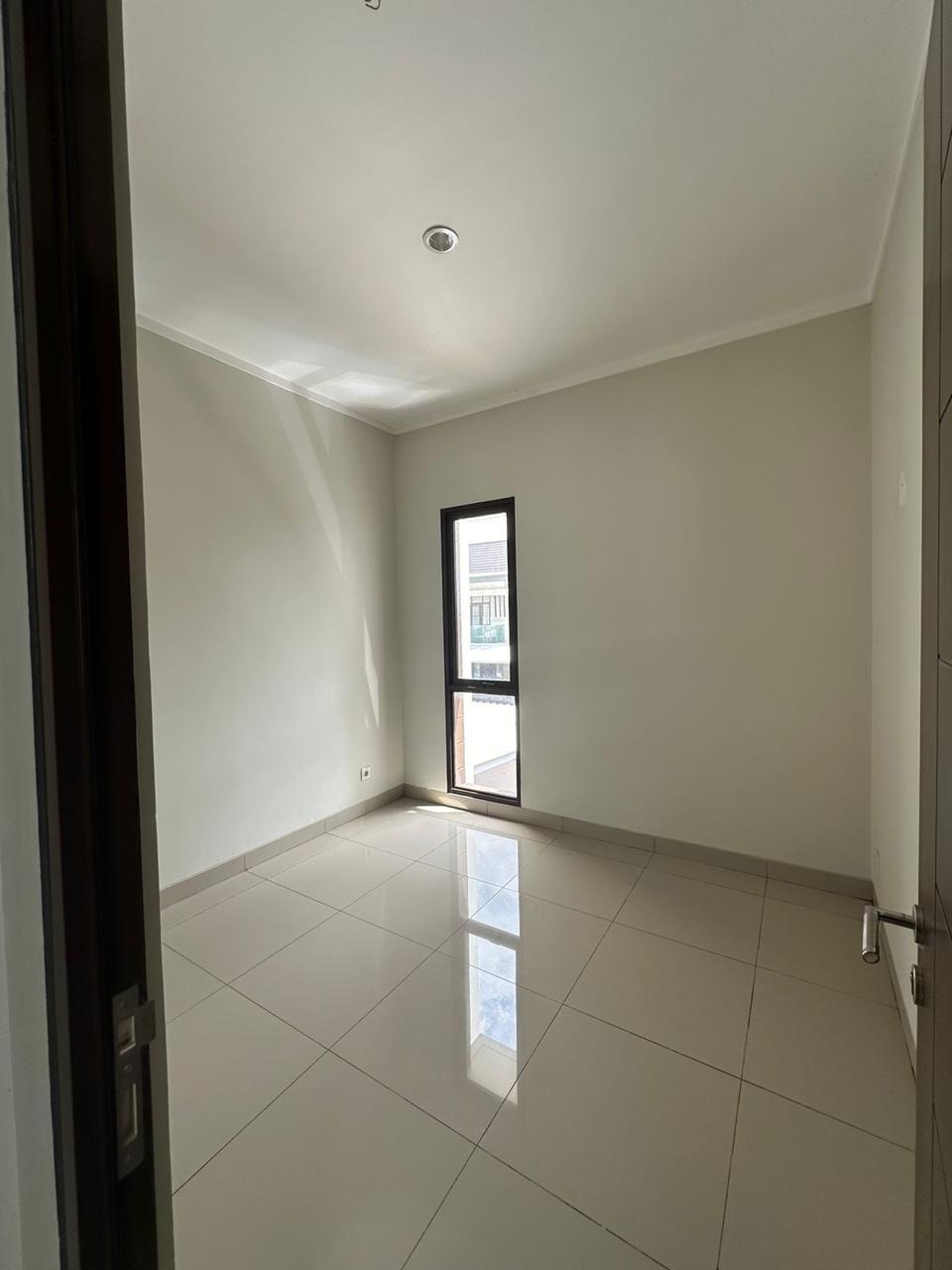 Dijual rumah di Summarecon Bekasi Burgundy Residence The Orchard