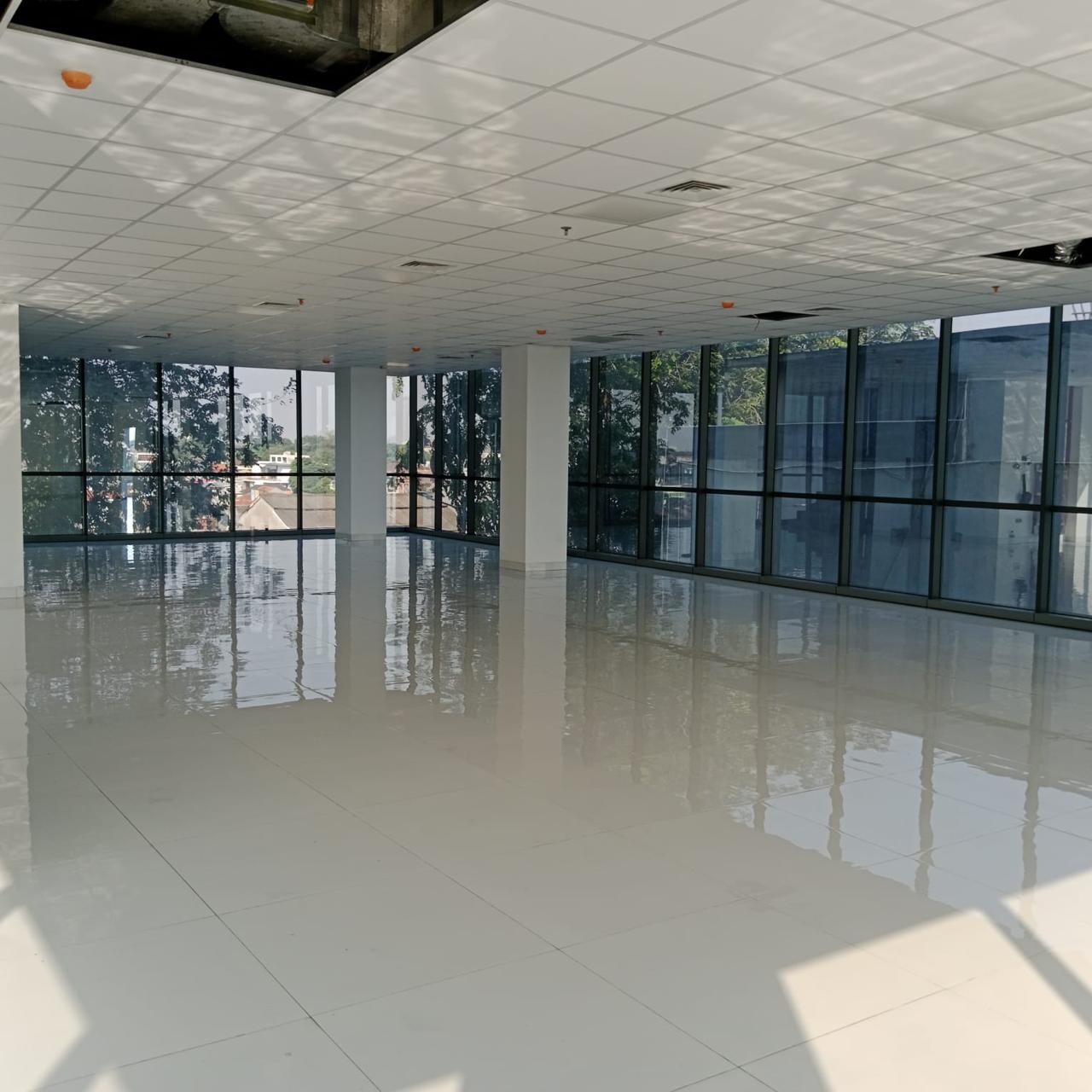 Jual Gedung mewah dan strategis di Warung Buncit Raya, Jaksel